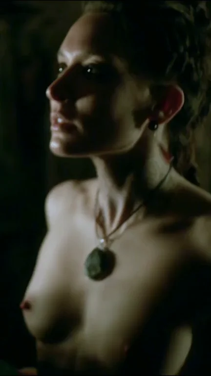Josefin Asplund - Vikings