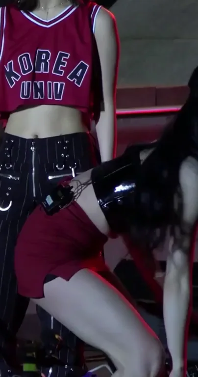 🔥 ITZY Chaeryeong & Lia Kpop Slutty Dance Tease 💦