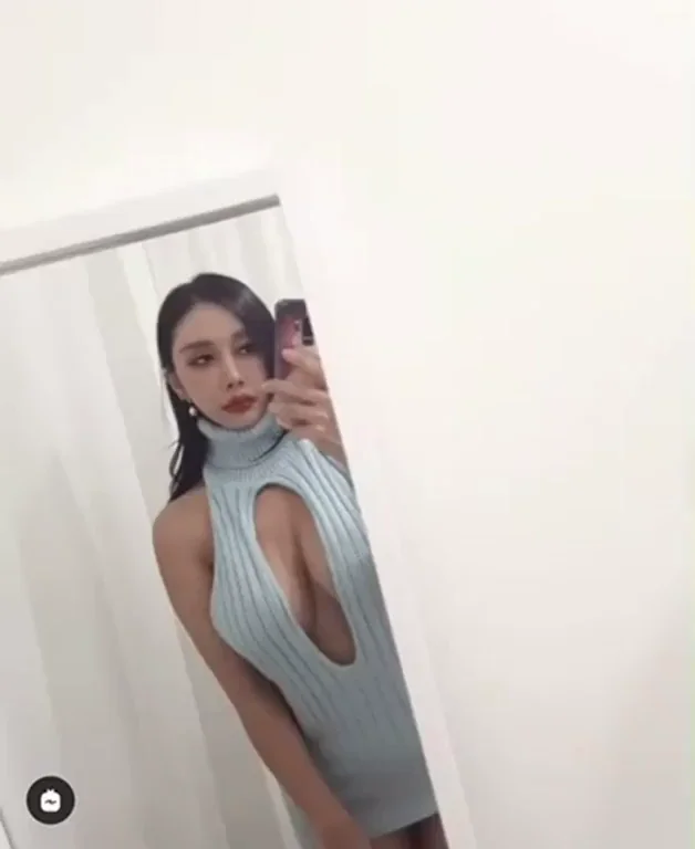 Soyoung Melonsy's Massive Korean Melon Tease in Slit-Baring Dress