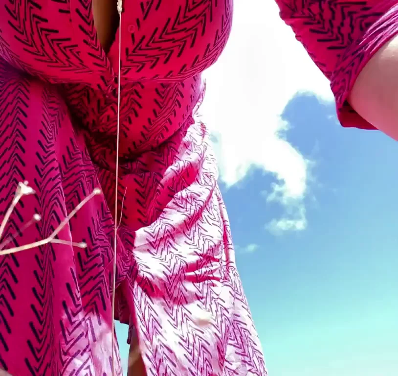 Wild Jiggly Tits Pop Out! 👙💥