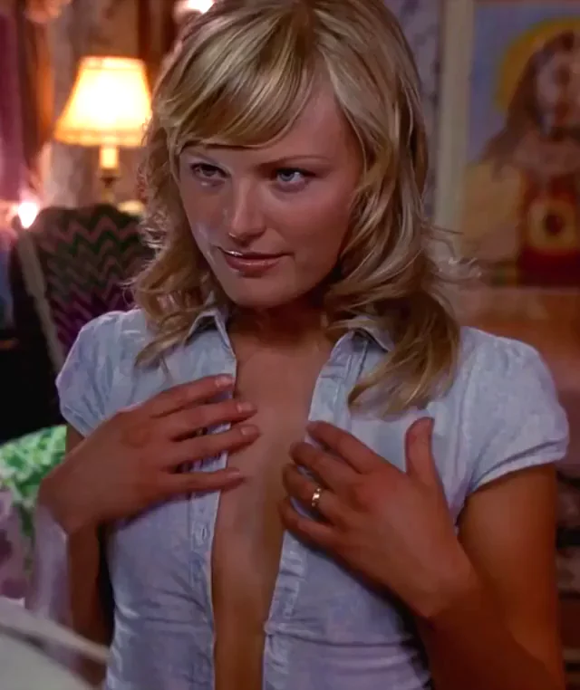 Malin Ã…kerman in 'Harold and Kumar go to White Castle'