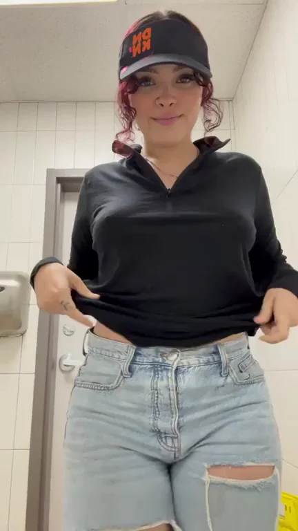 I don't need a cash tip| just the tip in your pants 😁‰