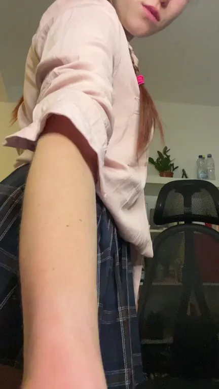 Sliding My Panties Down My Juicy Ass 🍑😈