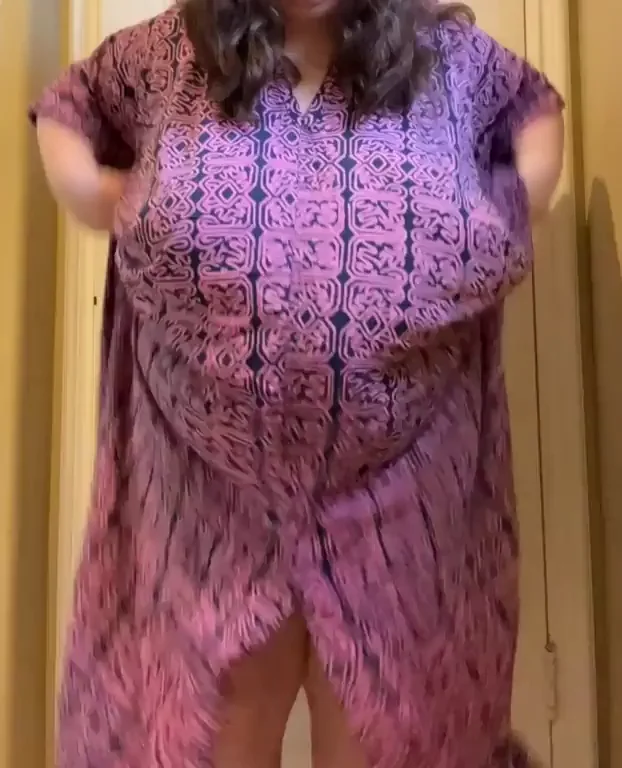 Thick BBW Teen Flashes Her Massive Naked Tits and Curves