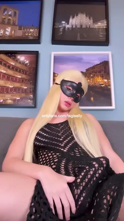 🔥 Blonde Big Dick Sissy Teases: Love My Huge Cock? 😈🍆