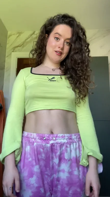 I hope you like Irish girls with a hairy pussy and fat ass