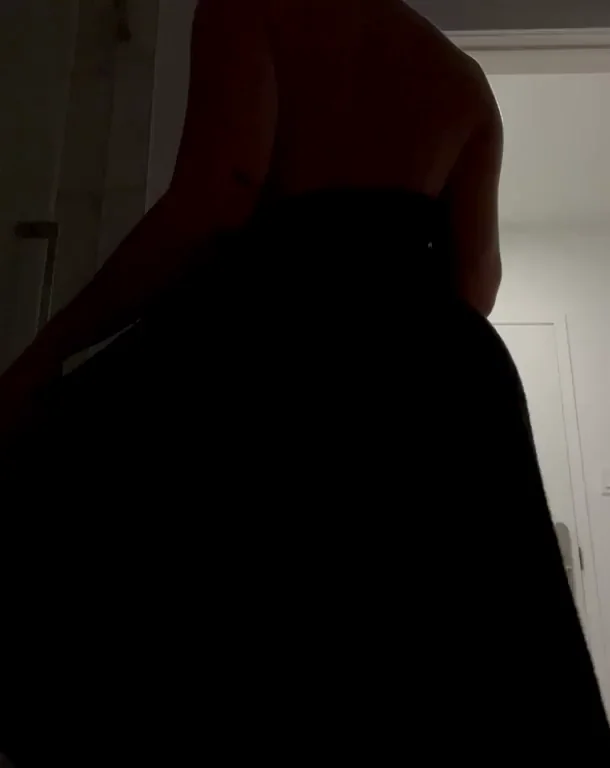 Should I Drop More Slutty Teases? 🔥🍑