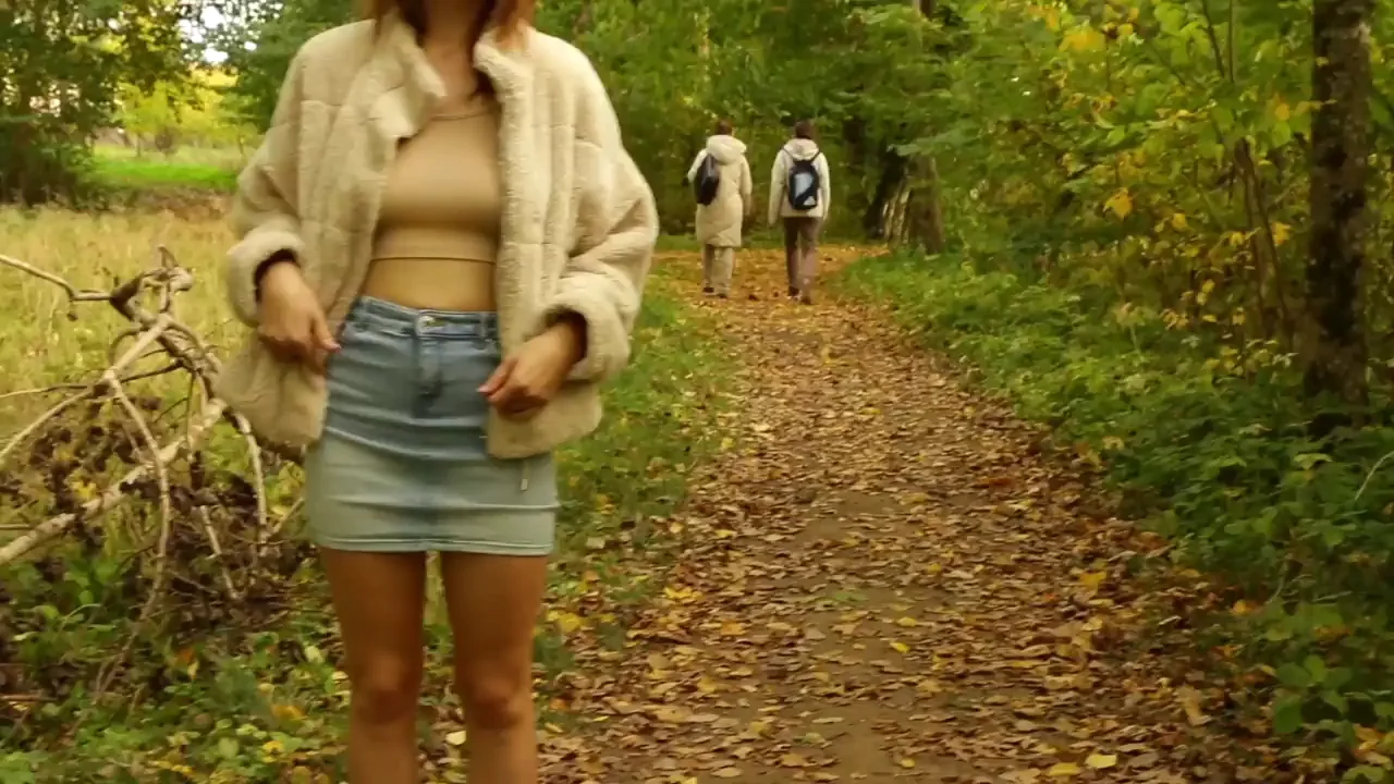 Flashing Pussy Near Strangers