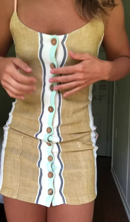 🔥 SouthernBooty Teases $5.99 OF Cum Guarantee - Top 0.86% Slut Unbuttons Her Dress 😈💦