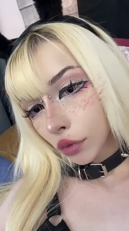 Am I Your Goth Teen Slut Type? 😈💋