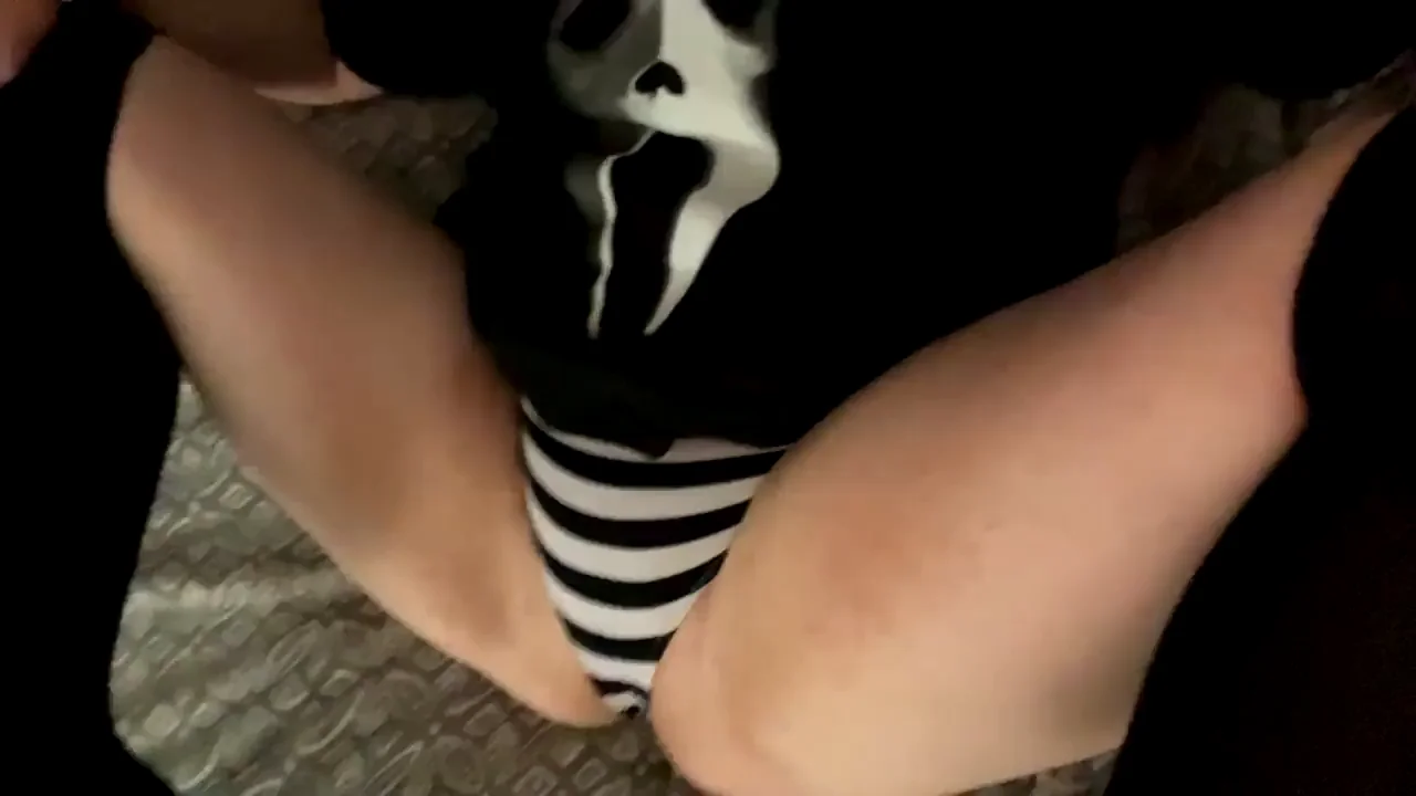 Hey baby ðŸ©·i'm doing 50% off rn on my page come sub to me i'll leave my link in the comments first 20 subscribers ðŸ¥°