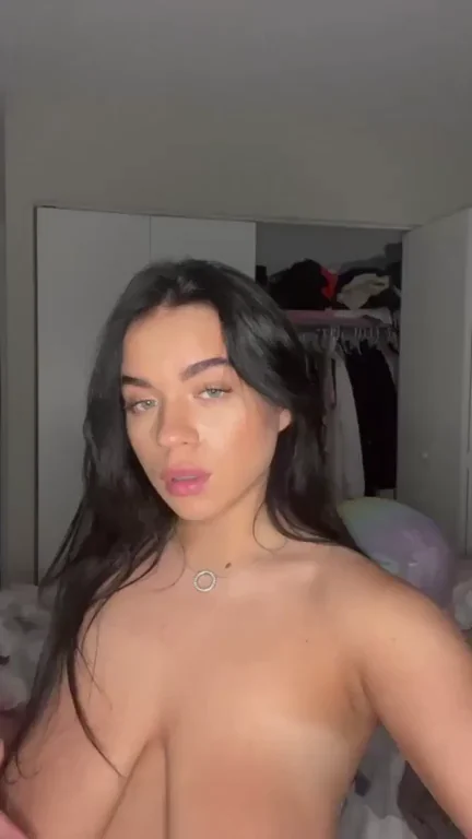 would ou jerk off to my videos if i send you some right now?
