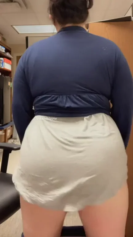 Shaking my ass just for you