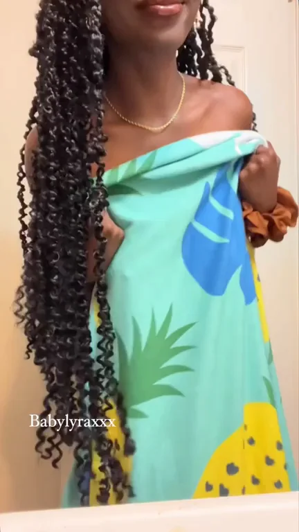 Waiting and ready for you to cum in 😁Œ