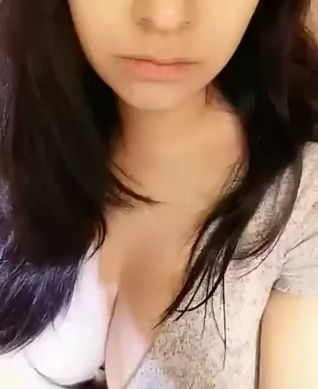Oopsie! 😏 Accidental Face Reveal with Juicy Cleavage Tease 💦