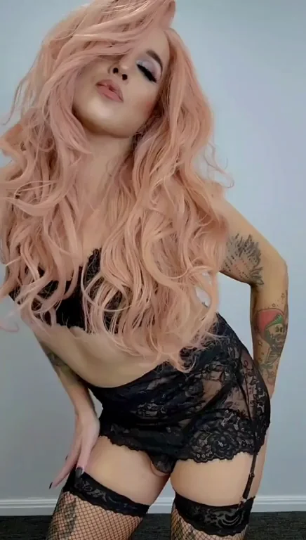 I wish you were eating my ass right now 🍑🍑