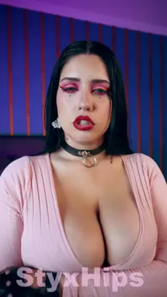 StyxXHips Bouncy Massive Cleavage & Ahegao Drool 😍💦🍈🍈