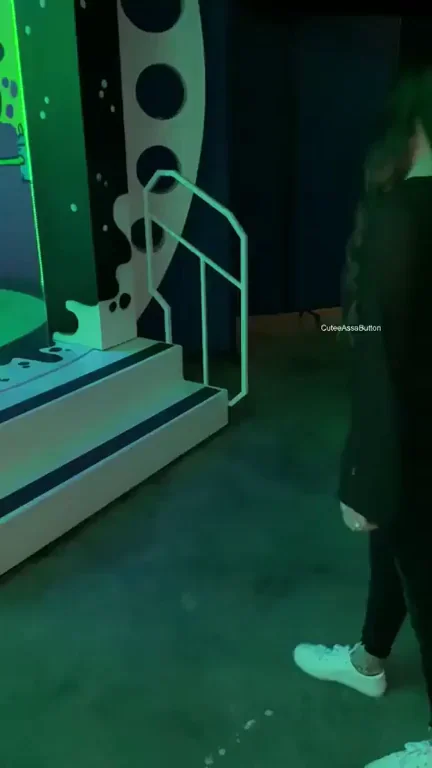 Let's Fuck Friends in Public Fun House 😈🍆💦