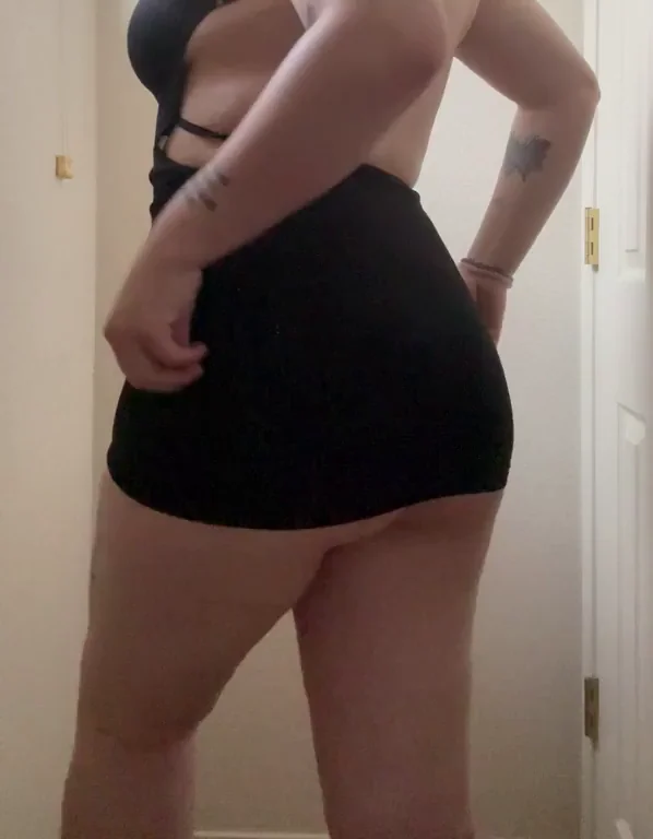 really need someone to put their face in it 🥺