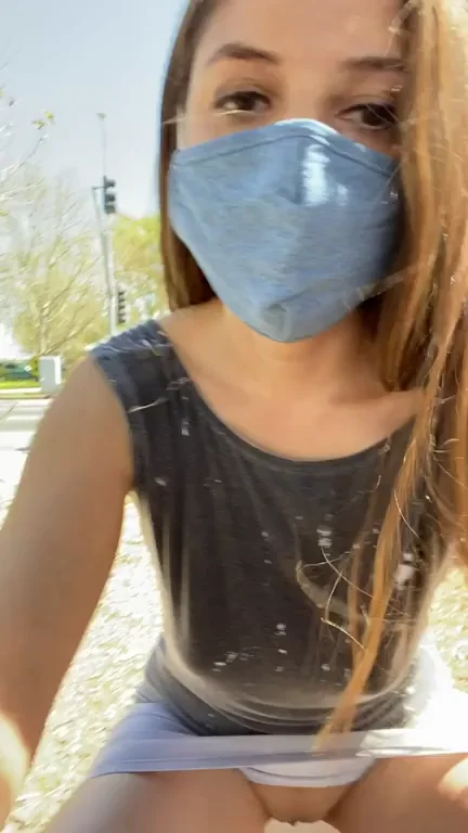 Latina Slut Flashing Pussy at Traffic Lights 😈🚦💦