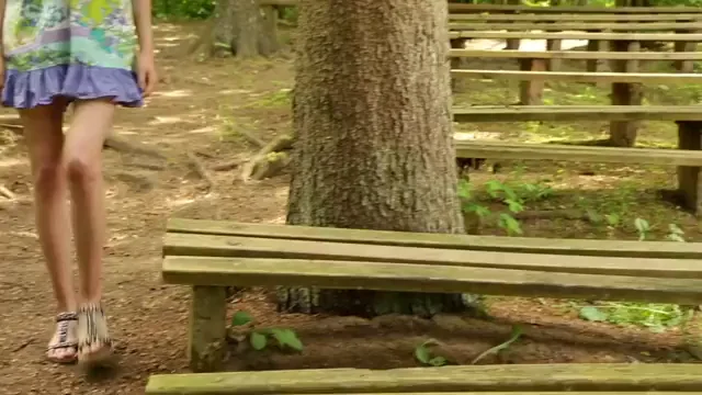 🦵 Outdoor Slut Spreads Legs Wide in Public 🔥