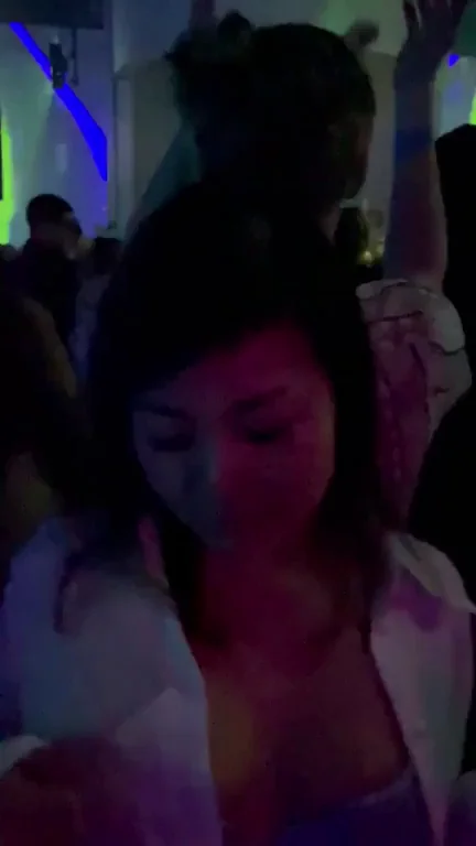 Do you mind if I dance here?
