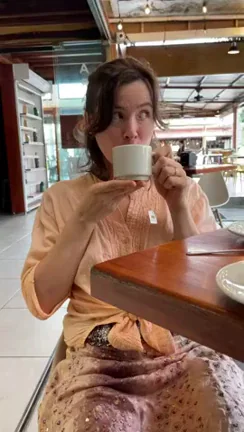 Boozy Cafe Slut Flashes Her Juicy Pussy 😈☕🍑