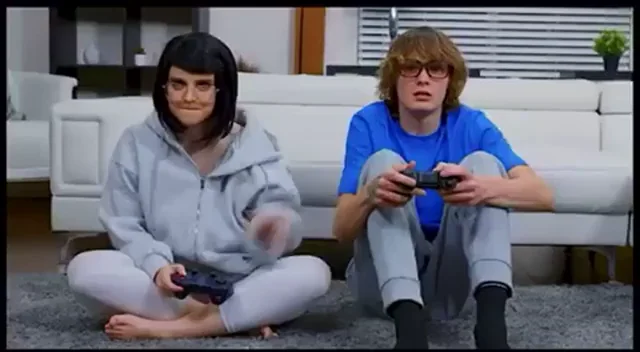 Everyone Gets a Turn to JiggleFuck 😈🍑🎮