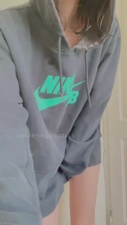 Slutwife's Warm Weather Hoodie Tease Walkaround 😈👅 No Panties Flash 🔥