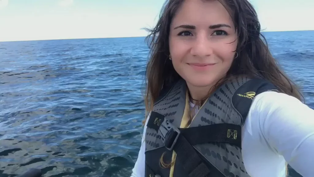 Jet Ski Breakdown: Busty Babe Begs to Ride Your Throbbing Cock Instead!