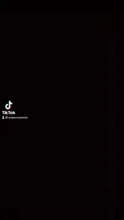 Frisky Foxtail Plug MILF Dances Her Slutty Ass on TikTok