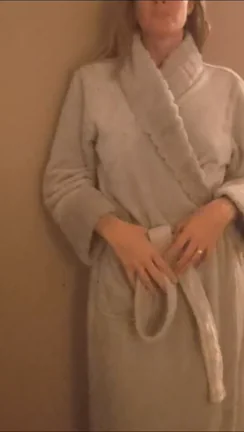Robe Tease: My 40yo MILF Body's Way Softer 😘🔥