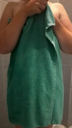 Shower Slut Wife Drops Towel, Flaunts Massive MILF Curves