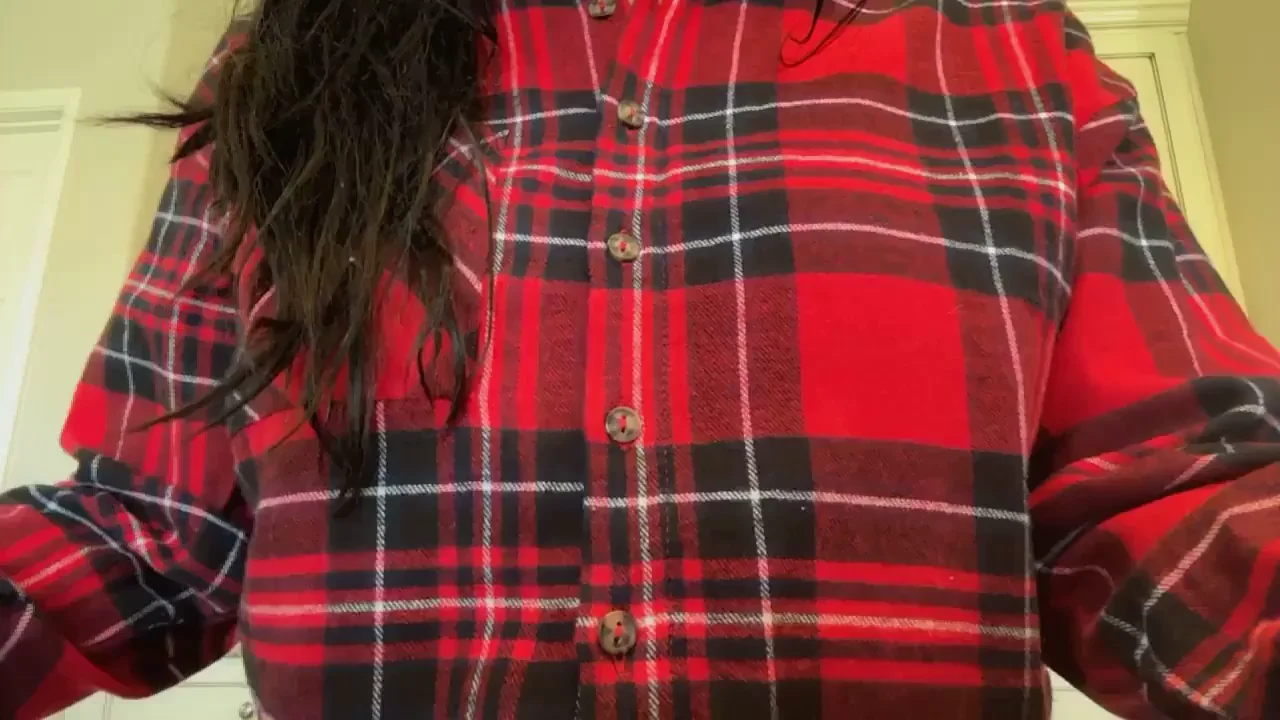 I love wearing your flannels and sending you surprises !!