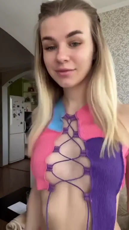 Honest Take on My Perky 0-4 Boobs? 😏🍒
