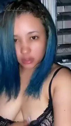 Neighbor MILF Teasing Sugar? Big Tits Out 😏🍑