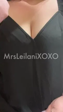 It's Sunday Funday! Cum over and watch the games with me! ðŸ’‹