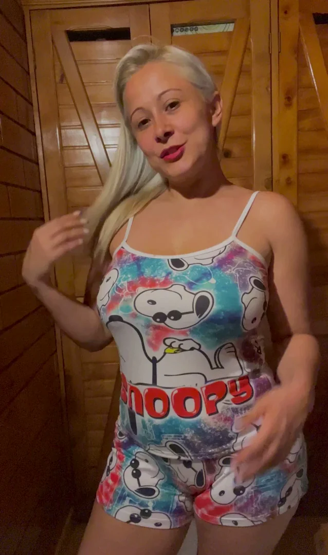 Hated My Thick MILF Body, Now I'm a Hot Snoopy Slut Teasing You! 🔥🍑💦