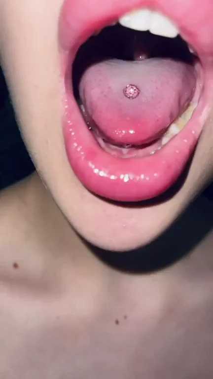 💋 Bimbofet's Empty Cock Slot - Tongue Piercing Tease 😛🍆