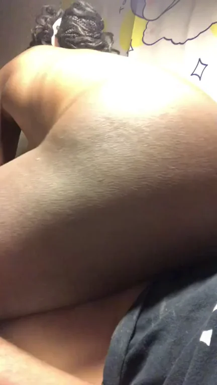 Ebony Babe Grinds Her Juicy Ass on Thick White Cock 🍫🍆🔥