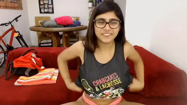 Mia Khalifa's Massive Tits Tease 😍🍈🍈