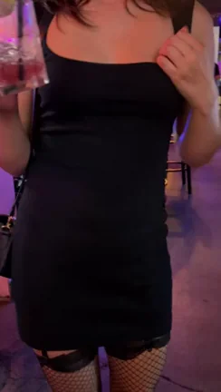 I don't wear panties so I can sneak in flashes wherever I go [GIF]