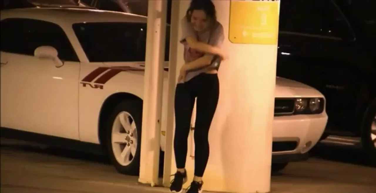 Parking garage babe 😁