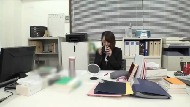 Office Coffee Break Cum Facial 💦👩‍💼🍆