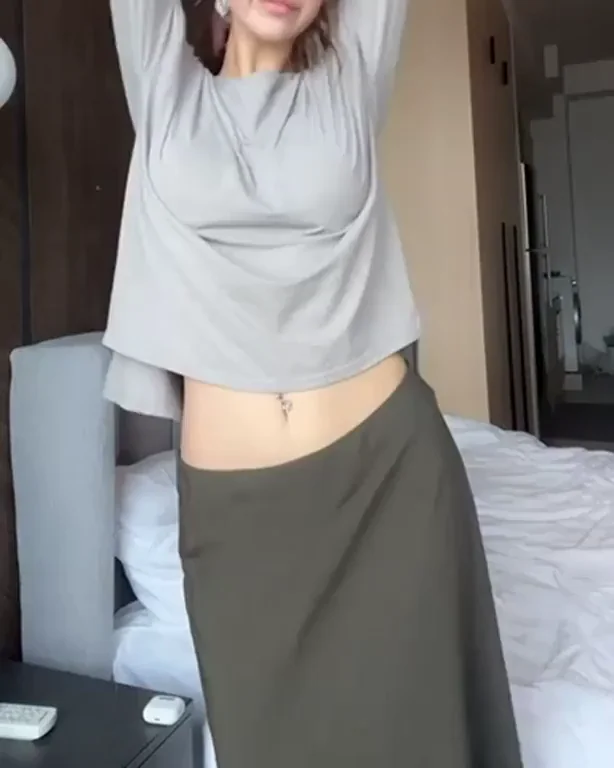 I like dressing modestly