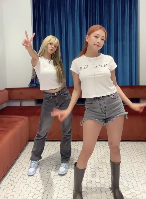 (ex-CLC) SEUNGYEON and SORN