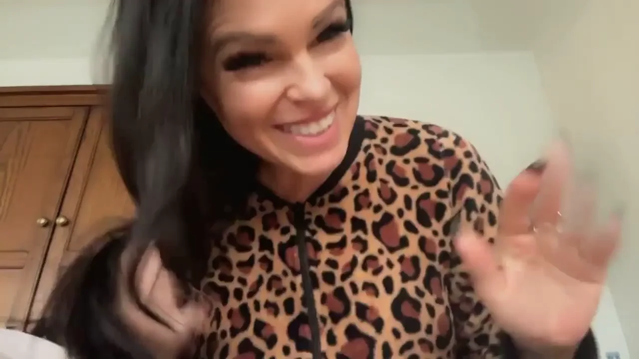 I love teasing your dick with my MILF boobies|