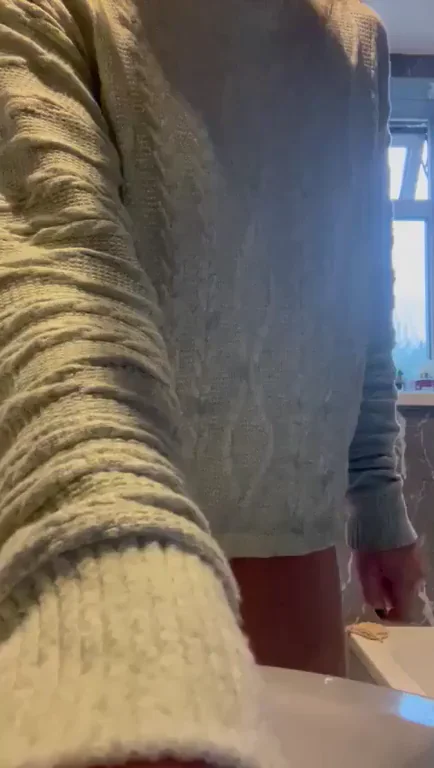 Teasing Cock Tease with My Juicy Ass Strip