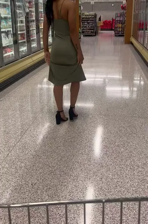 An employee came around the corner after this 😁³