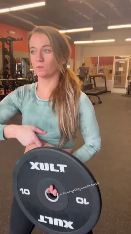 Nervous gym flash